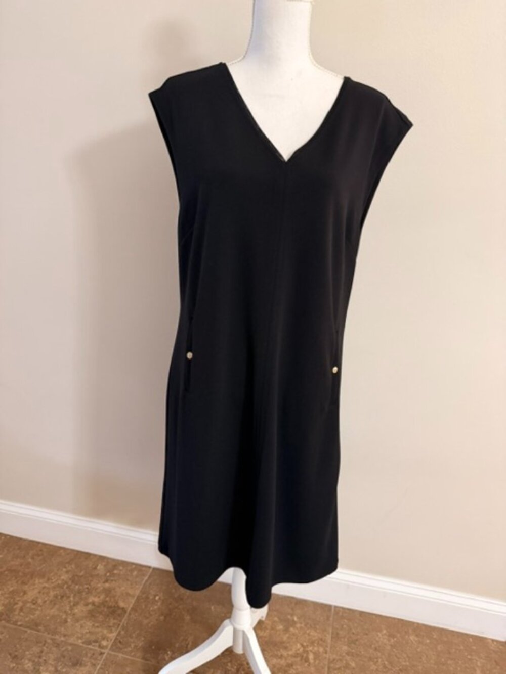 Black V-Neck Shift Dress Gold Button Pockets XL